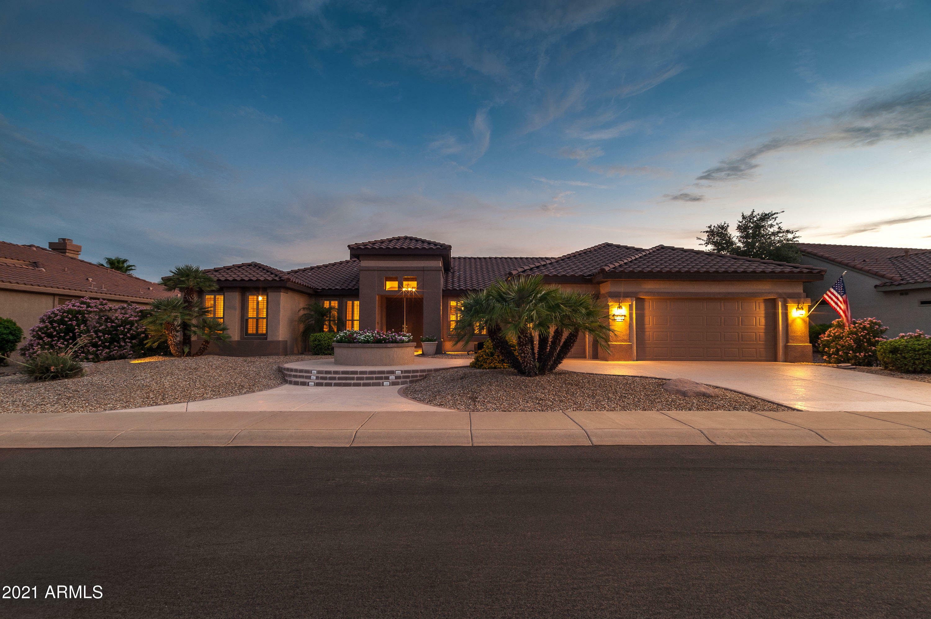 Property Photo:  16467 W Silver Creek Drive  AZ 85374 