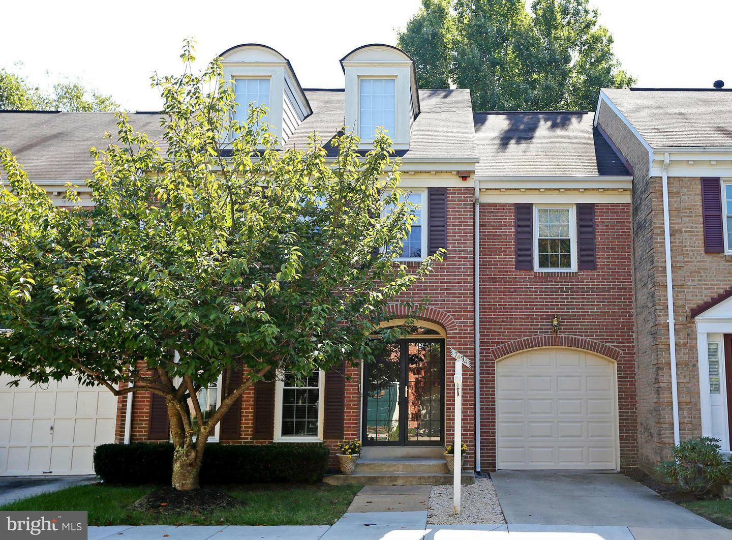 7434 Crestberry Lane  Bethesda MD 20817 photo