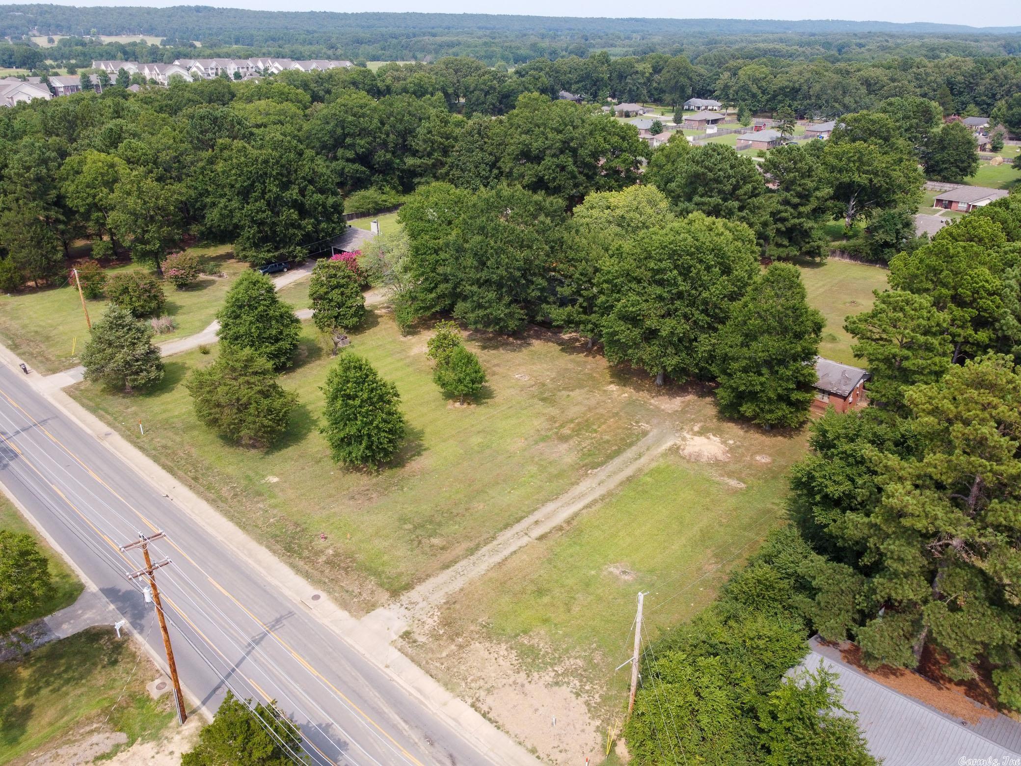 Property Photo: 1320 E German Lane AR 72032