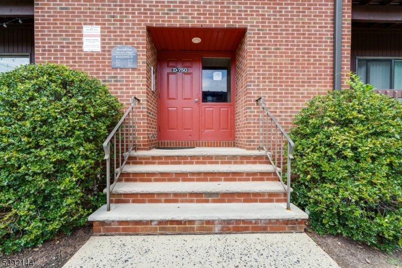 Property Photo:  750 Mill St 4  NJ 07109 