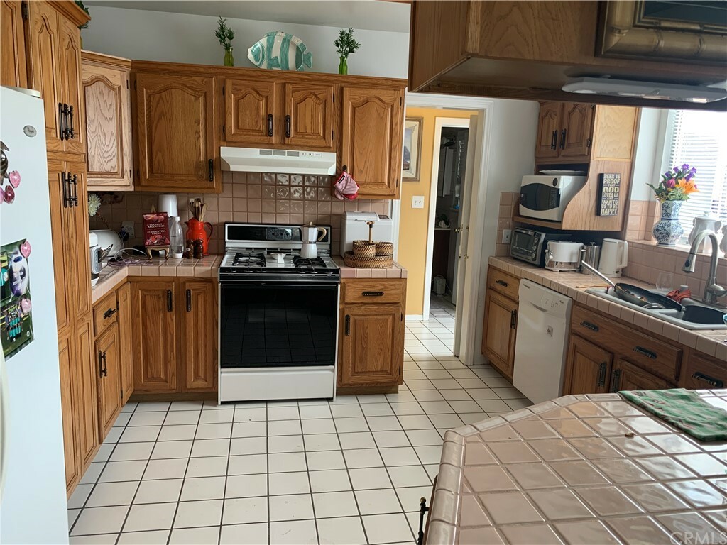 Property Photo: 230 Mira Mar Avenue CA 90803