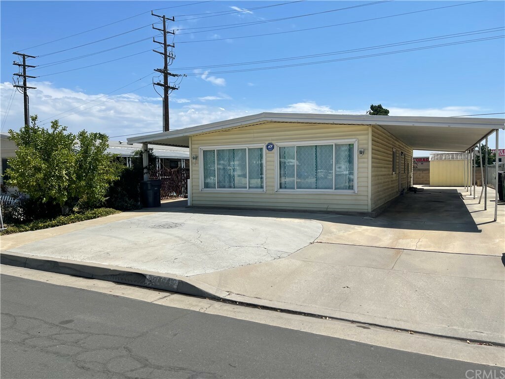 Property Photo:  24945 Castlebrook Avenue  CA 92553 