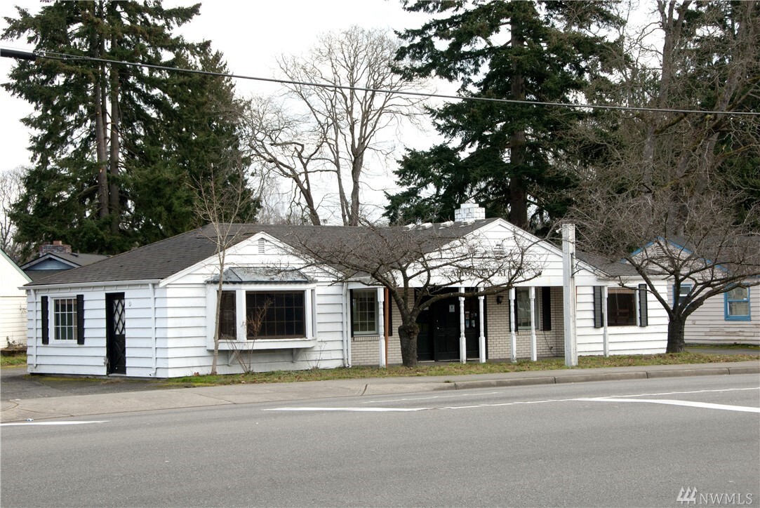 Property Photo: 9615 Bridgeport Wy SW WA 98499