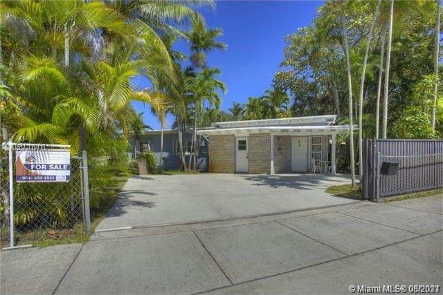 Property Photo:  1200 NE 129th St  FL 33161 