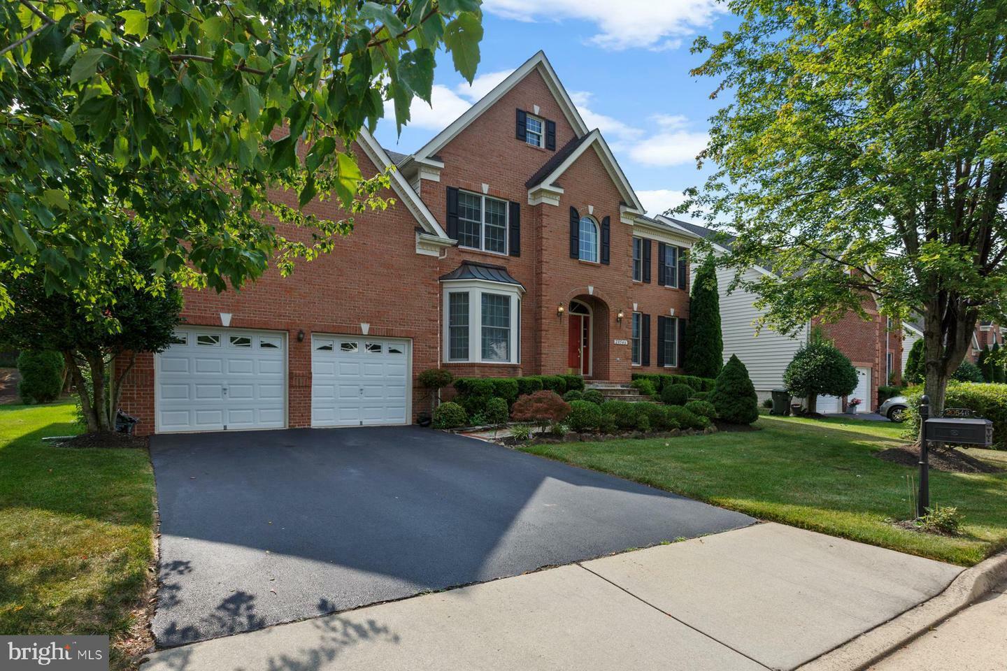 Property Photo:  20546 Meadow Island Place  VA 20165 