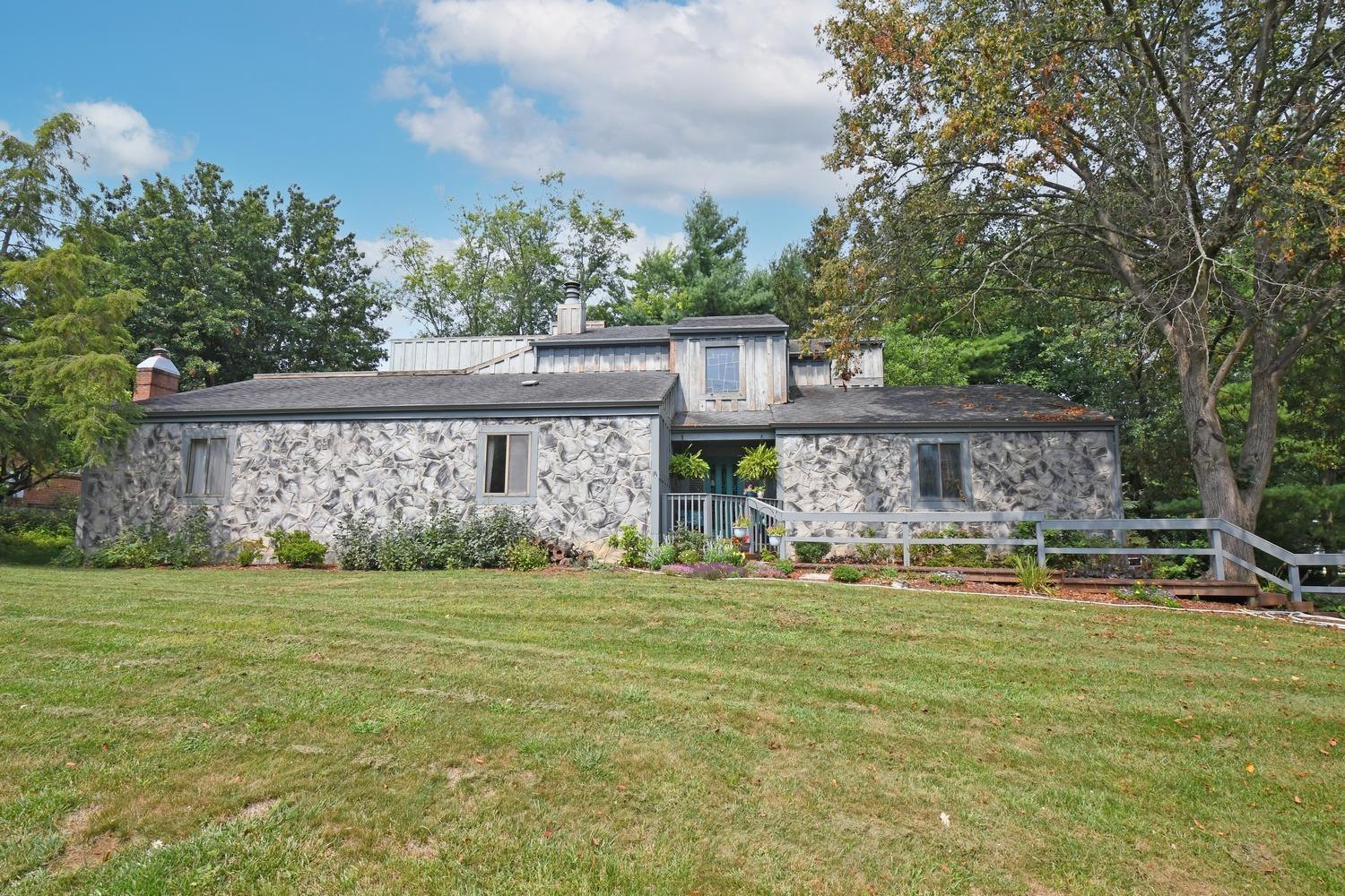 Property Photo:  7273 Deaconsbench Ct  OH 45244 