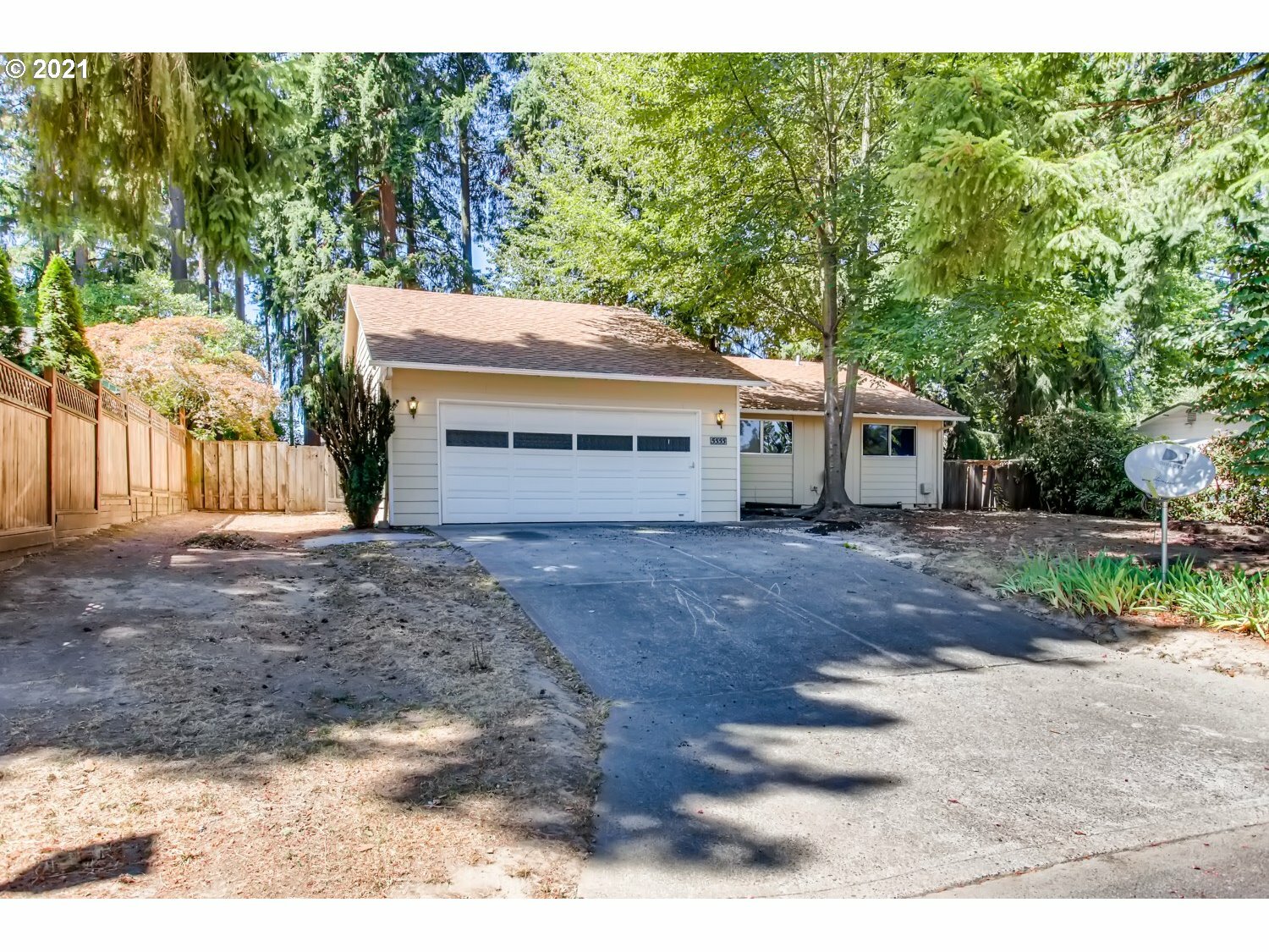 Property Photo:  5555 SW 197th Ave  OR 97078 