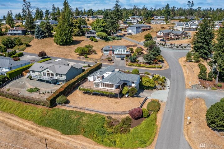 Property Photo: 580 Sunrise Blvd WA 98277