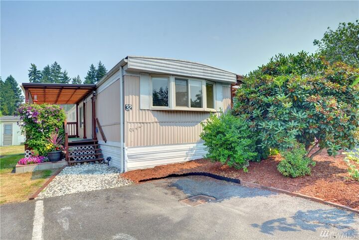 Property Photo: 11622 Sliver Lake Rd 32 WA 98208