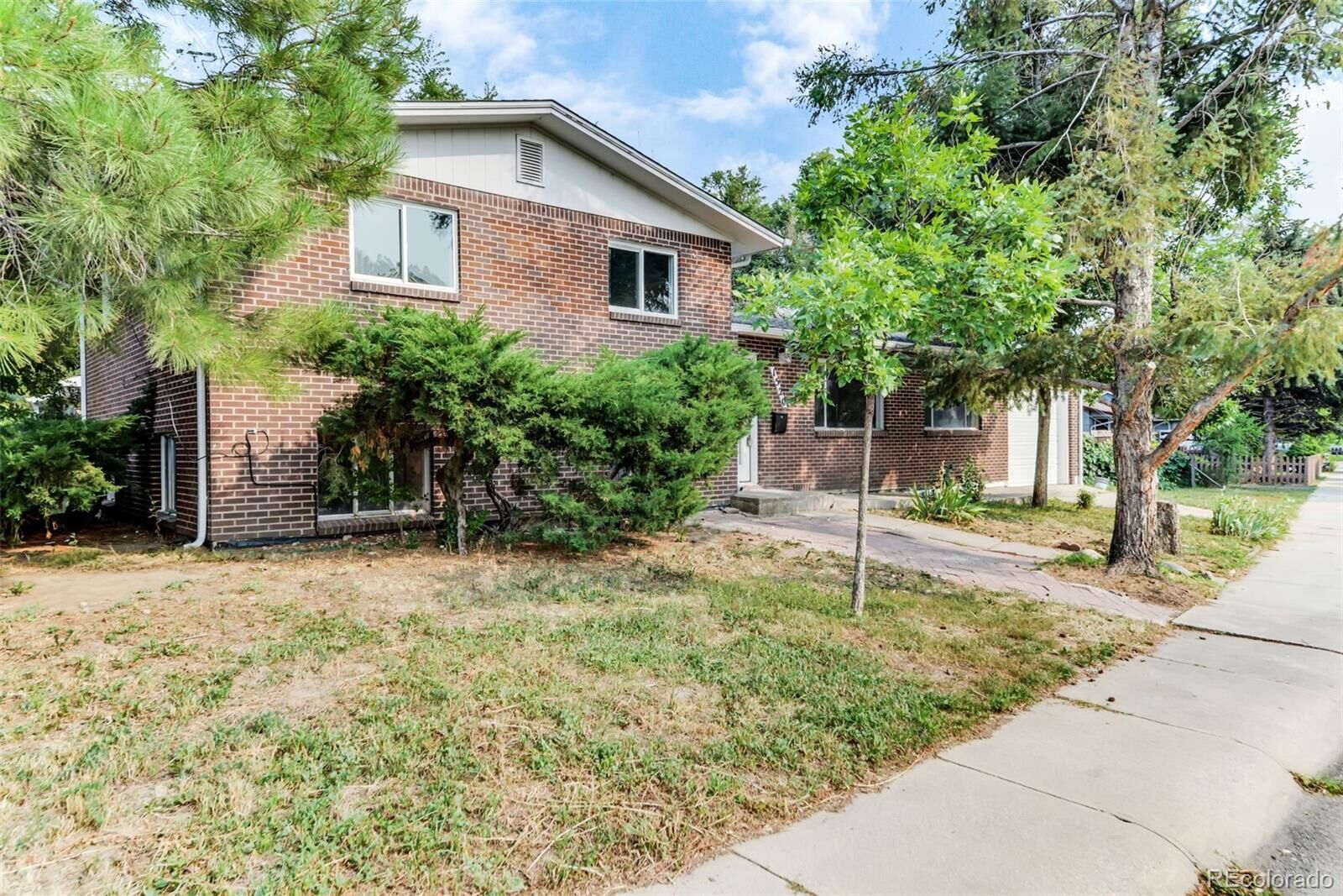 Property Photo:  1520 Easter Court  CO 80501 