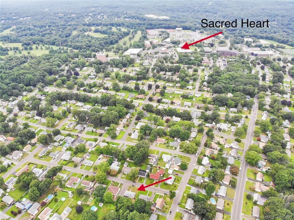 Property Photo:  134 Leonard Drive  CT 06606 
