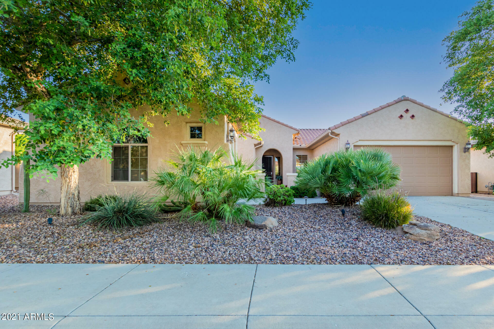 Property Photo:  6457 W Willow Way  AZ 85132 