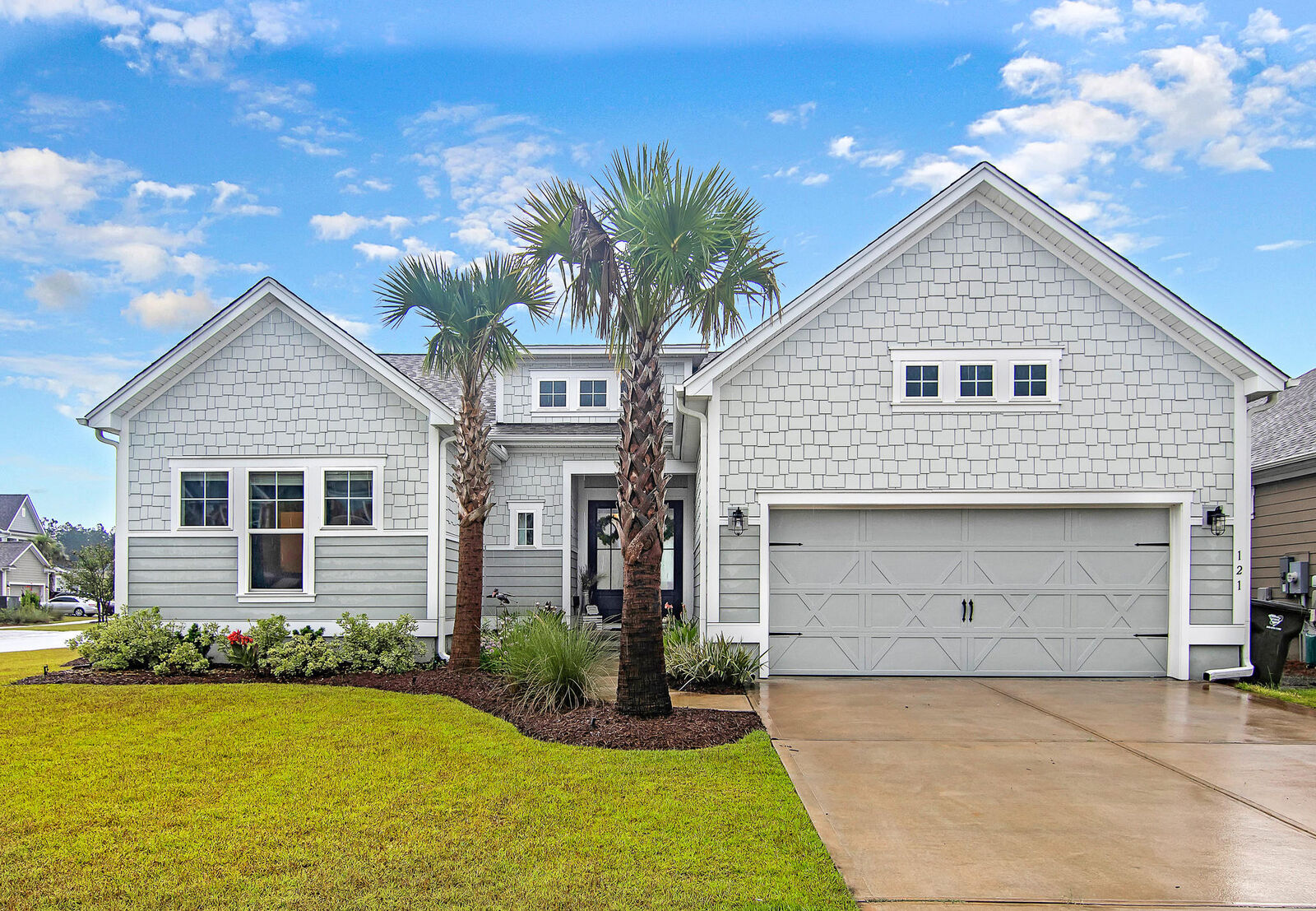 Property Photo:  121 Whaler Avenue  SC 29486 