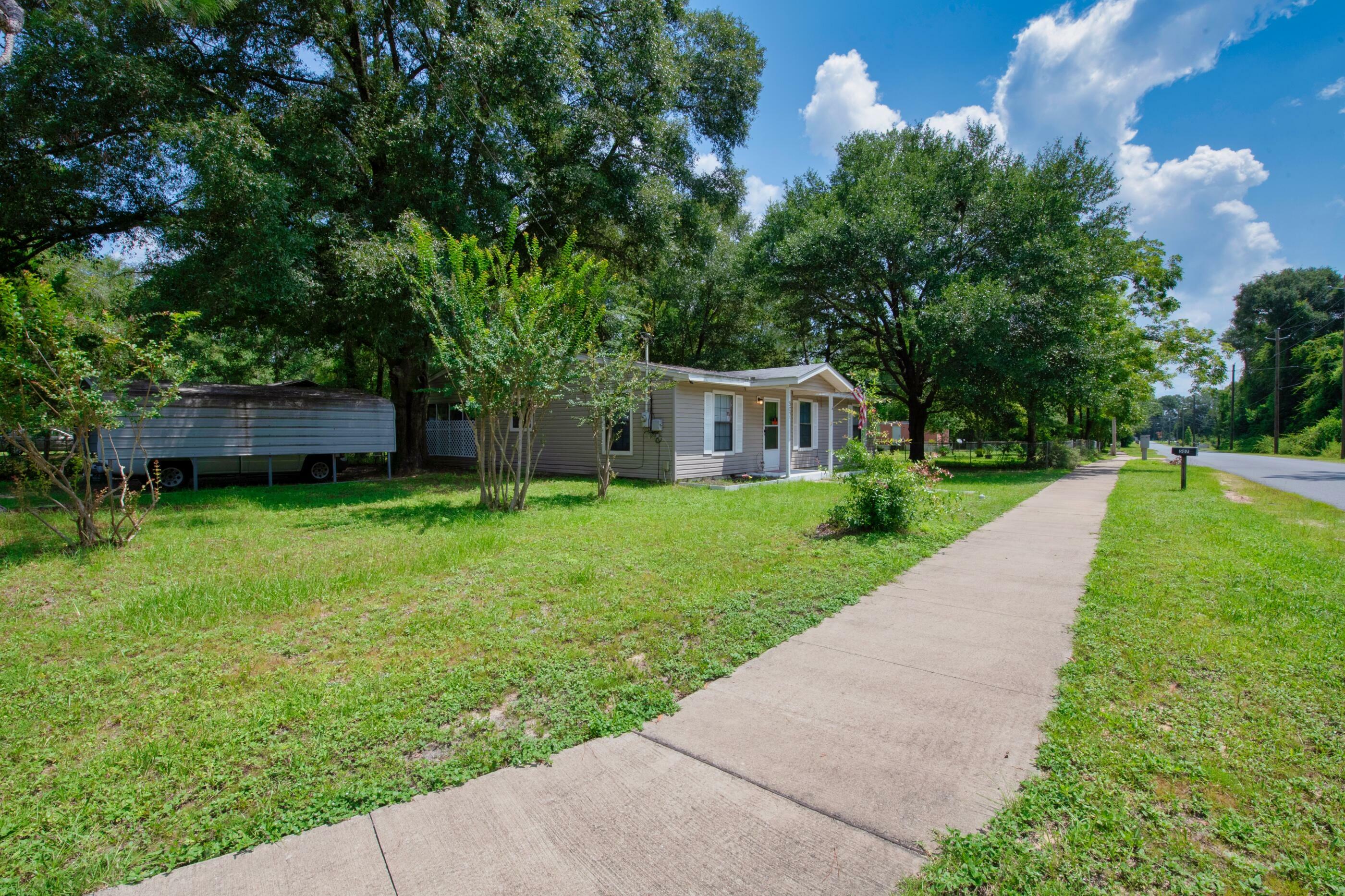 Property Photo:  507 Long Drive  FL 32539 