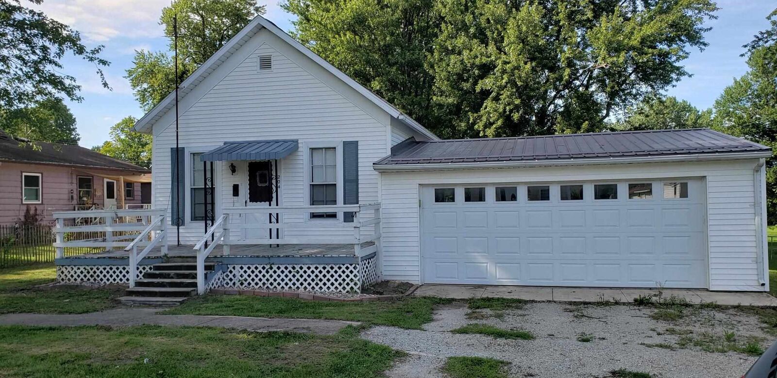 Property Photo: 204 E Center Street IN 46562