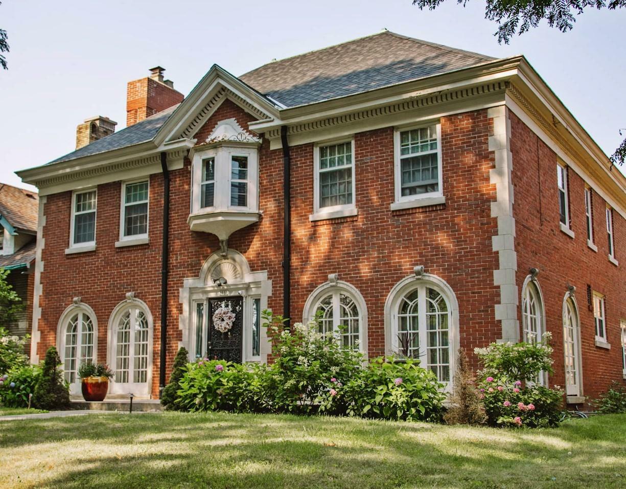 Property Photo: 2557 N Grant Blvd WI 53210
