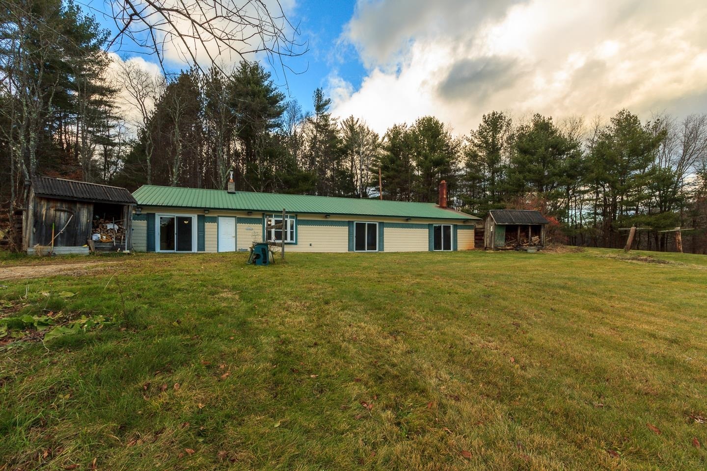 Property Photo: 122 Flagg Road NH 03839