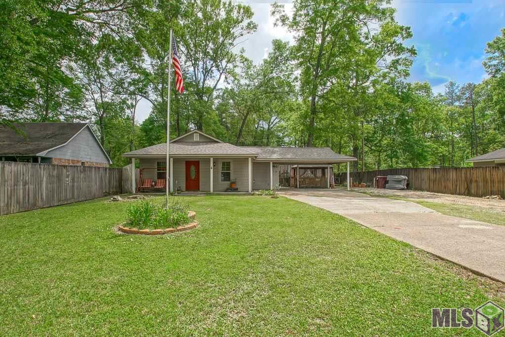 Property Photo:  7630 Yucan Rd  LA 70726 