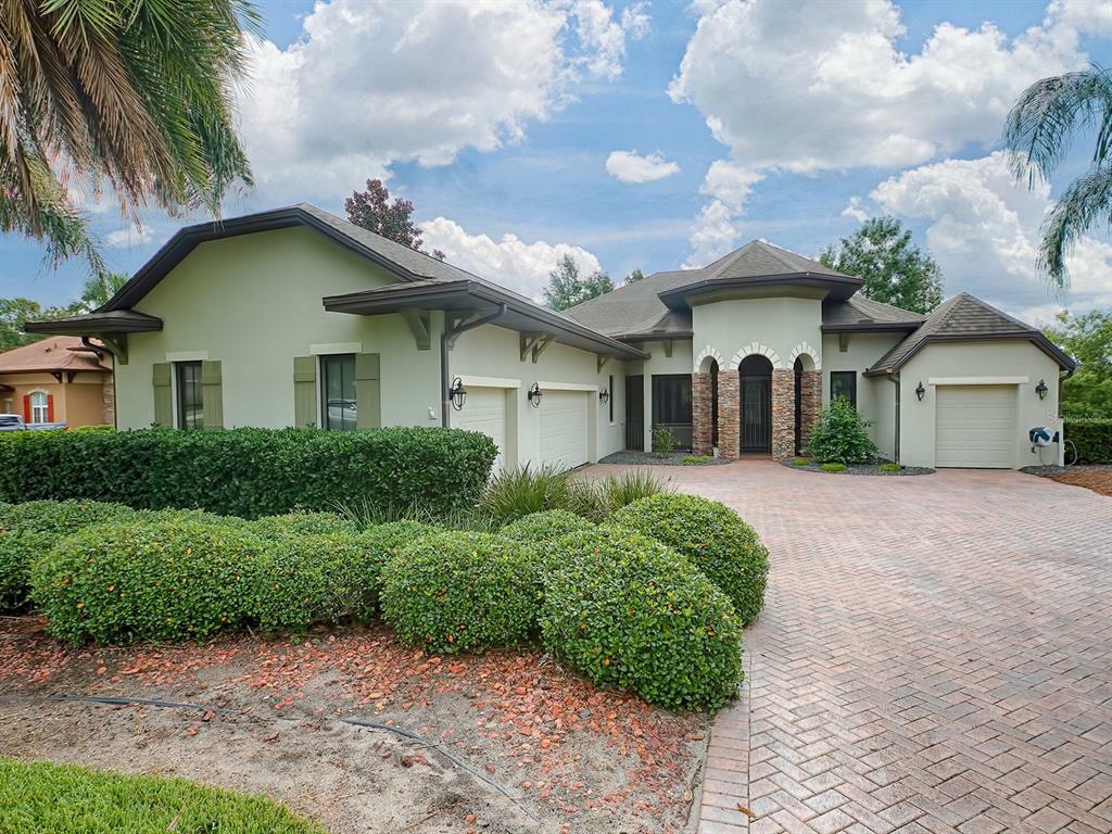 Property Photo:  39112 Griffin Landing  FL 32159 