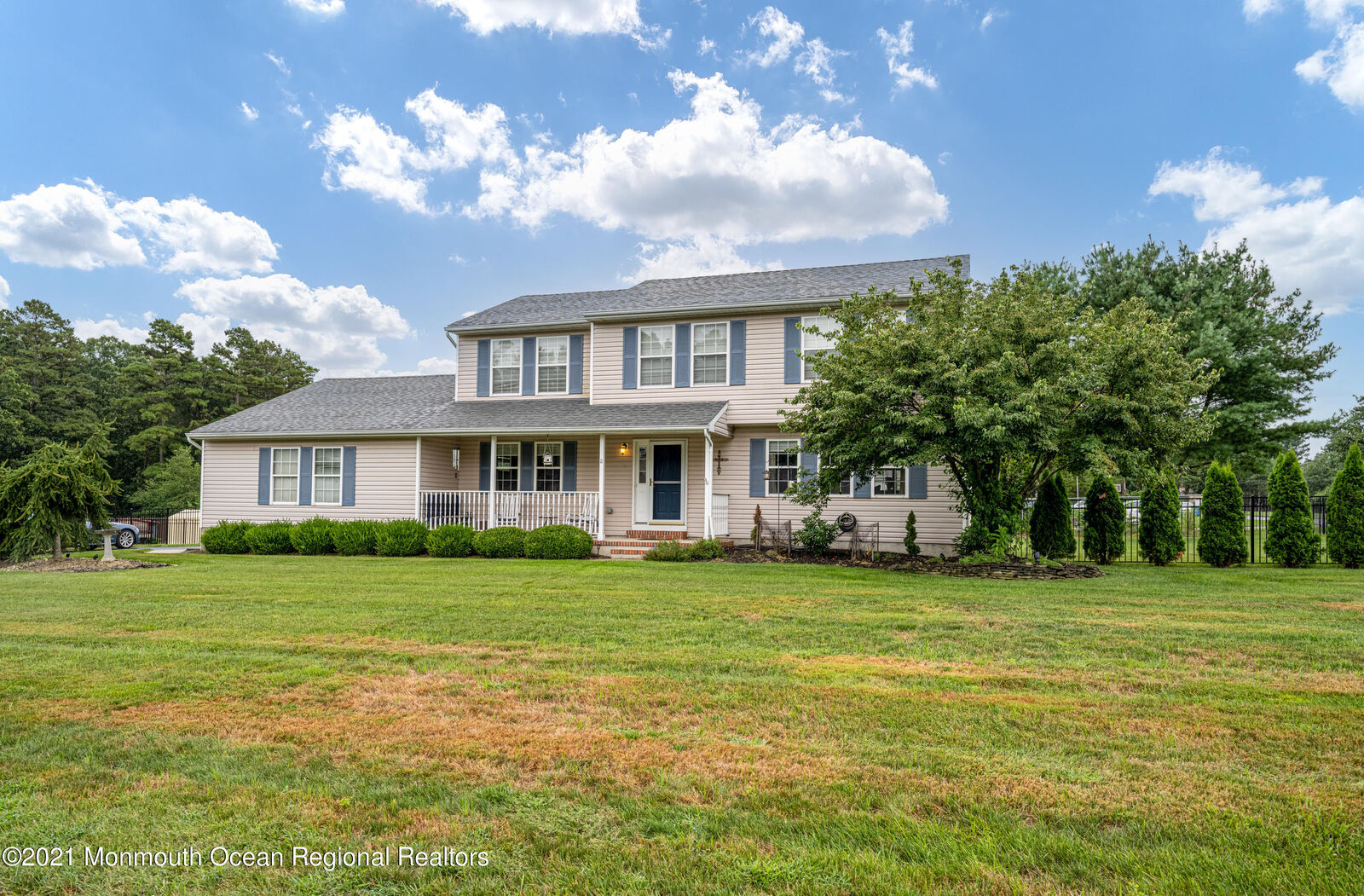 Property Photo:  11 Skylark  NJ 08527 