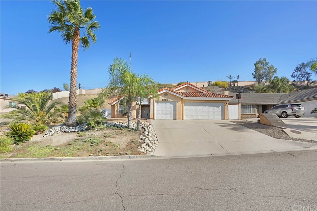 Property Photo:  23831 Cruise Circle Drive  CA 92587 