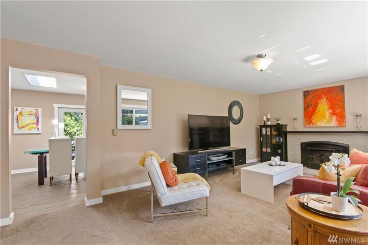 Property Photo:  20507 Larita Dr E  WA 98391 