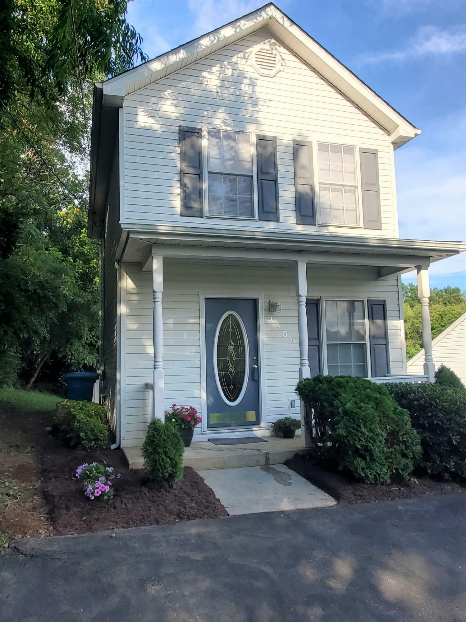 Property Photo:  1455 24th St NE  VA 24012 