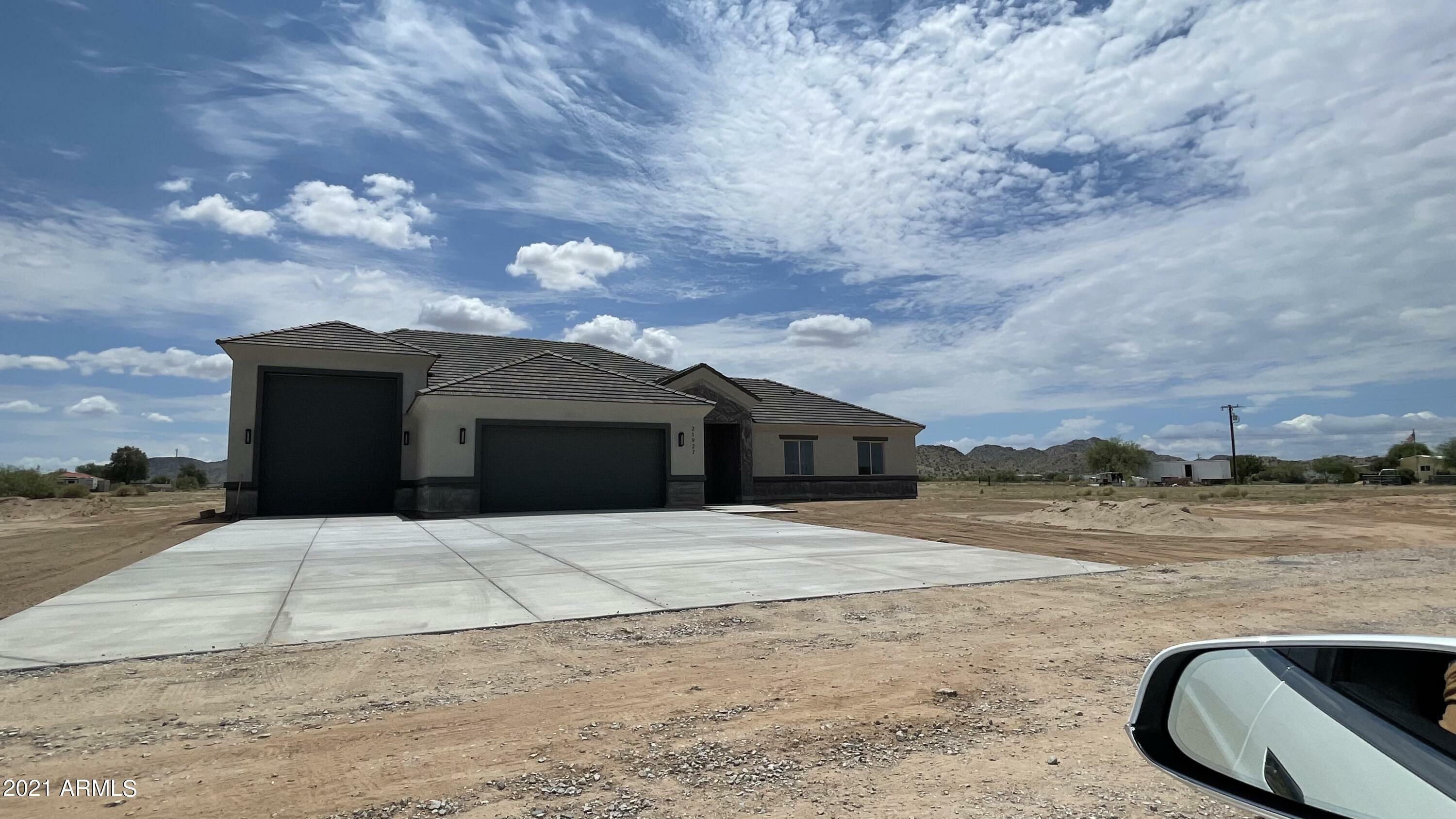 Property Photo:  219xx W Kiva  Lot #2 Street  AZ 85326 