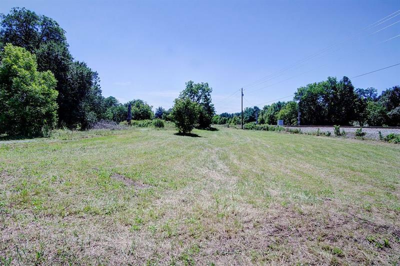 Property Photo:  824 Pinhook Road SE  GA 30139 