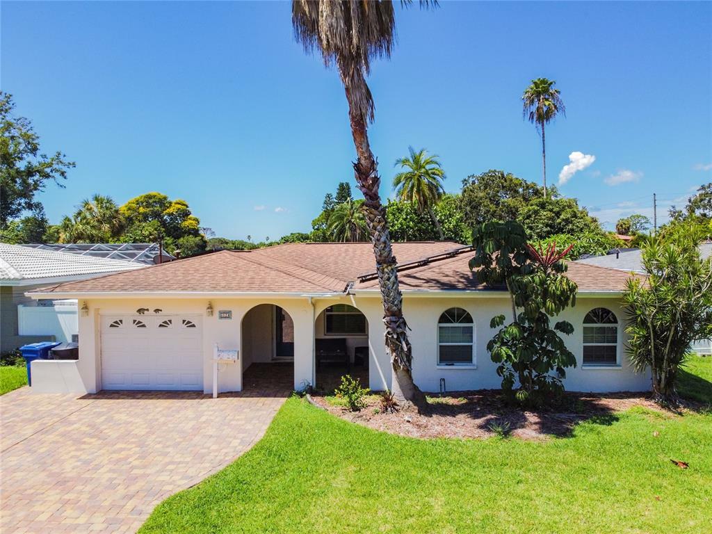 Property Photo:  5024 Venetian Boulevard NE  FL 33703 