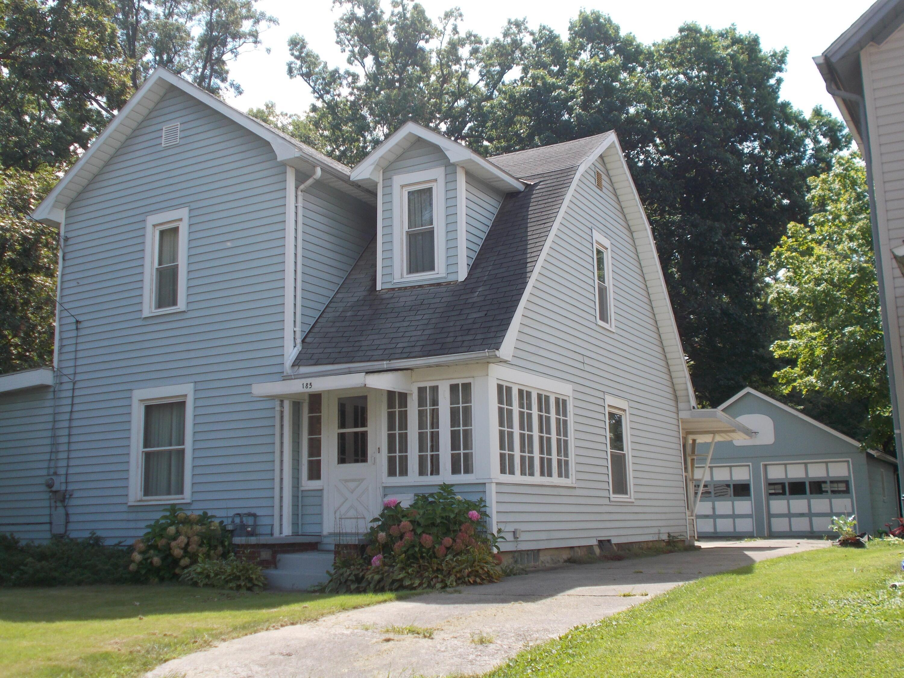 Property Photo:  185 Lake Street  OH 43302 