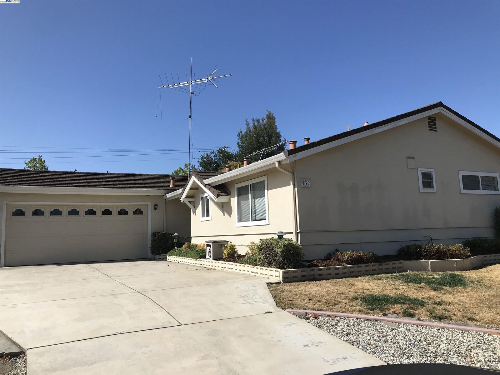 Property Photo:  932 Kintyre Way  CA 94087-4908 