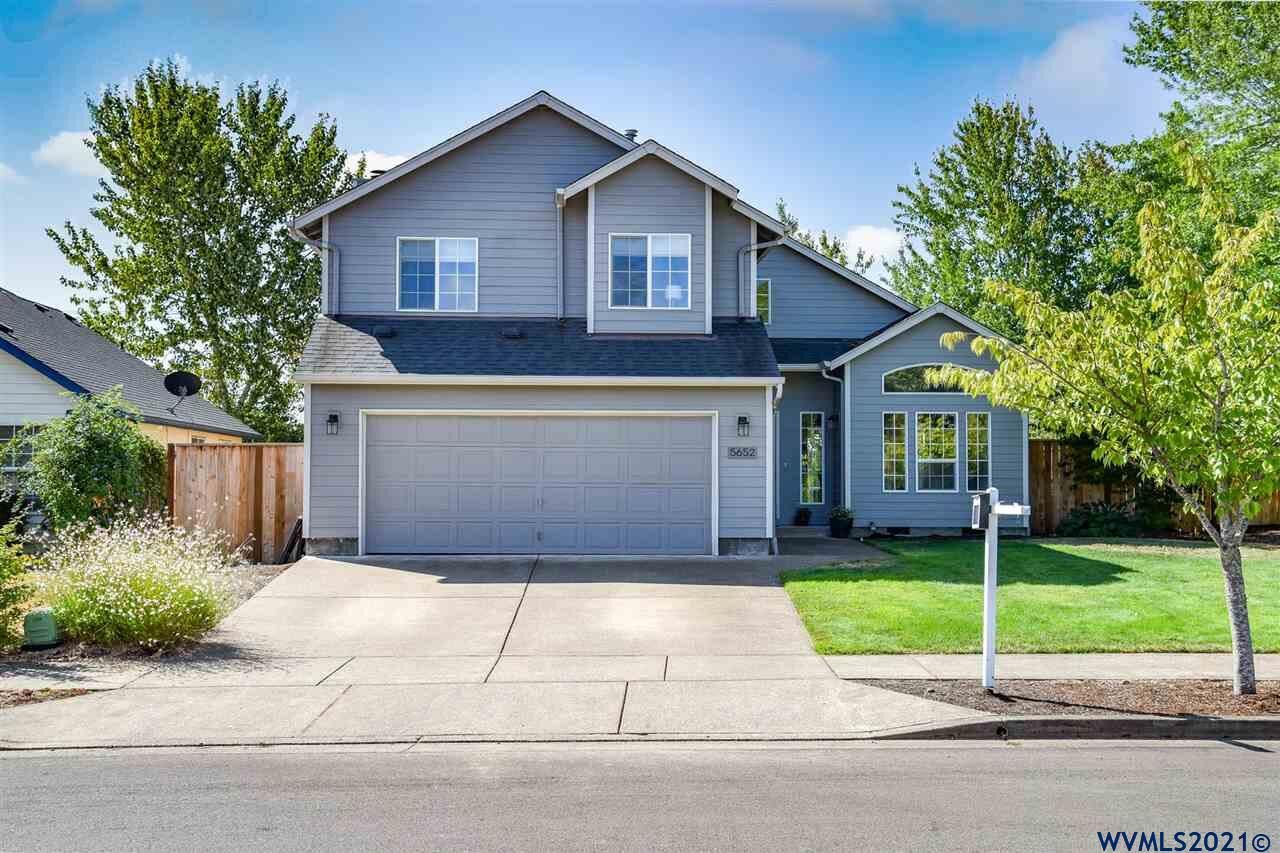 Property Photo: 5652 SW Bluestem Pl OR 97333