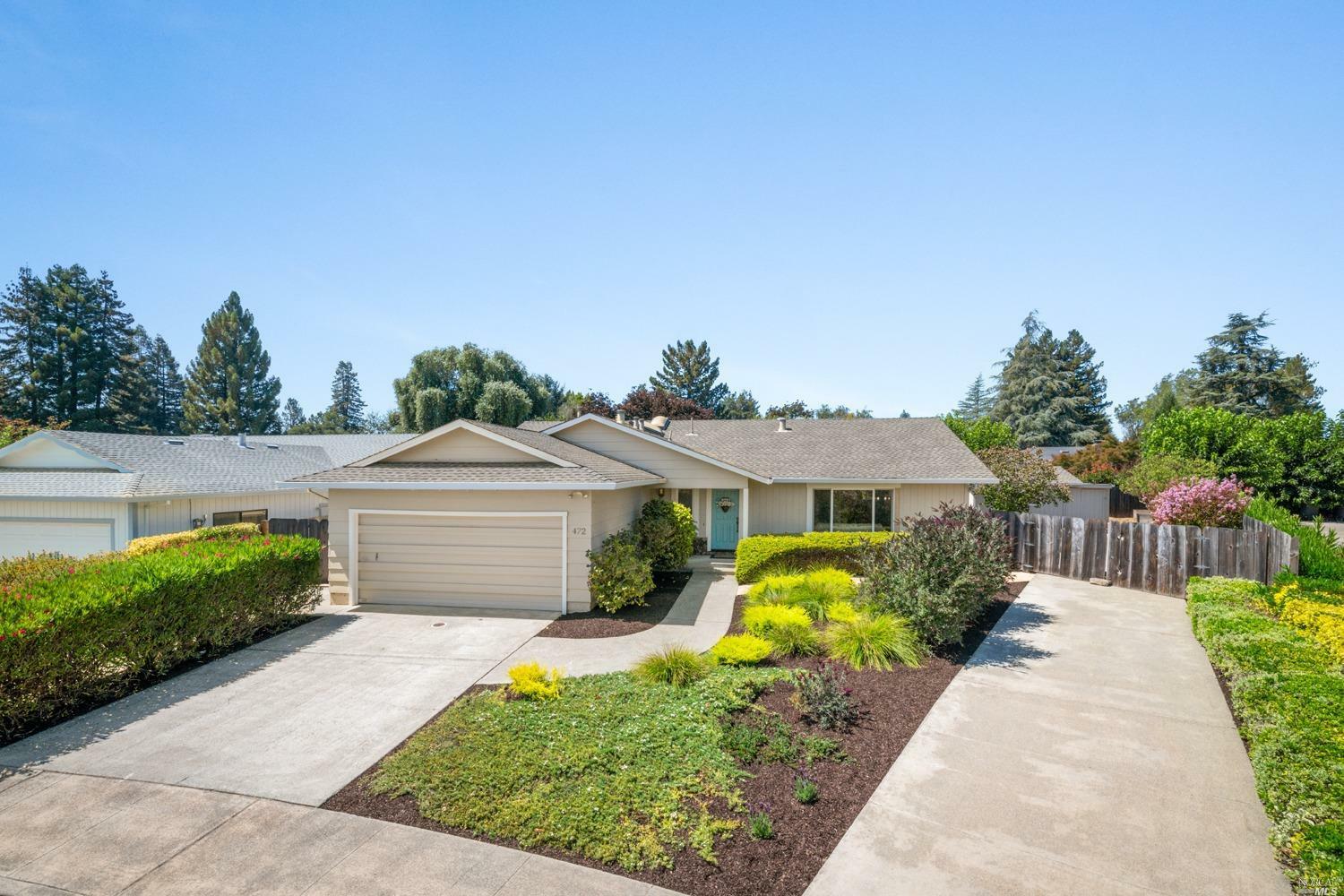 Property Photo:  472 Eileen Drive  CA 95472 