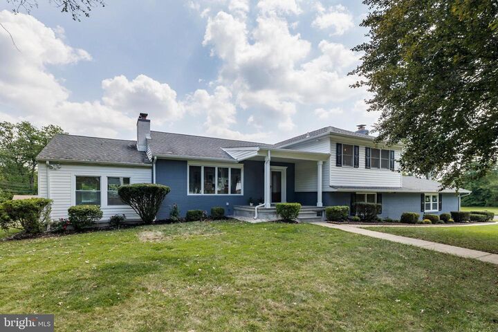 244 Forrest Drive  Chalfont PA 18914 photo