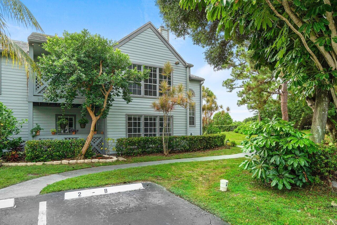 Property Photo: 5064 Heatherhill Lane 2208 FL 33486