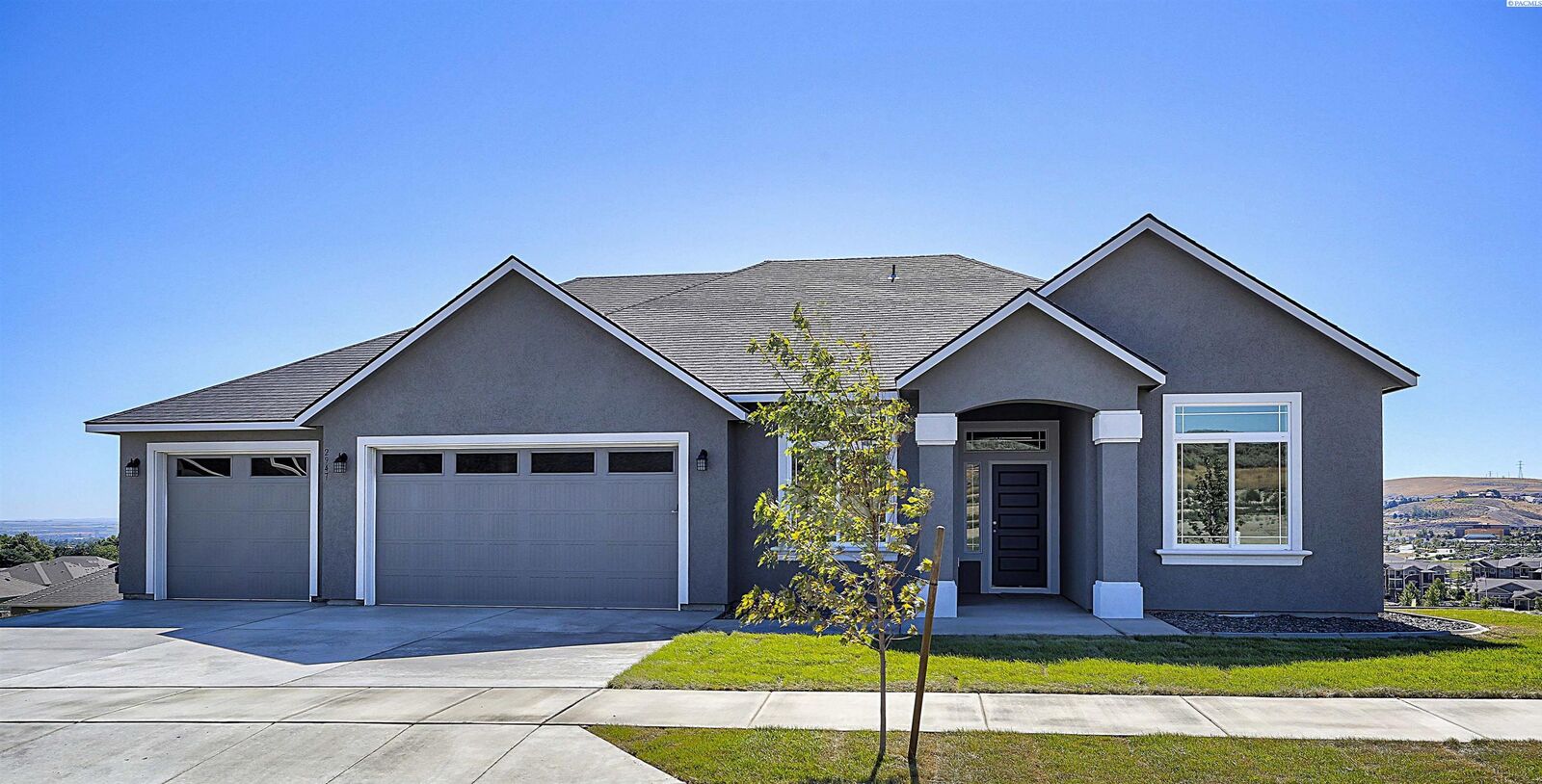 Property Photo:  1345 Medley Dr  WA 99352 