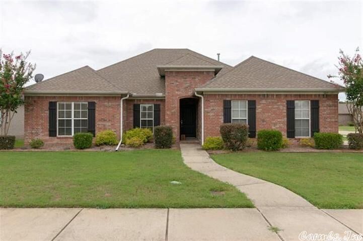 Property Photo: 1215 Calloway Drive AR 72034