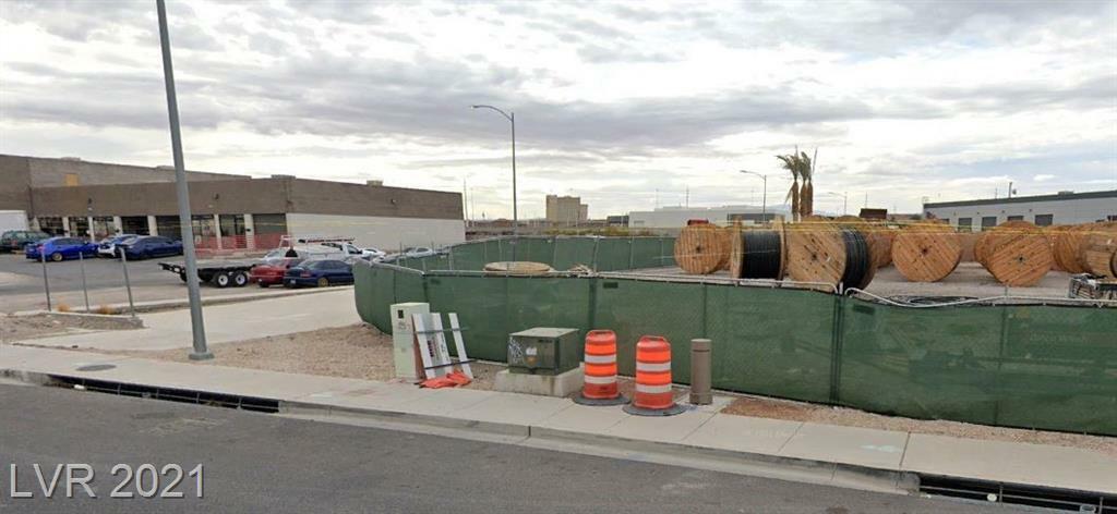 Property Photo: 901 Empire Mesa Way NV 89011