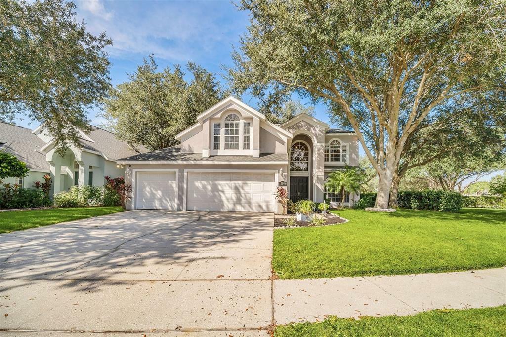 Property Photo:  15605 Bay Vista Drive  FL 34714 