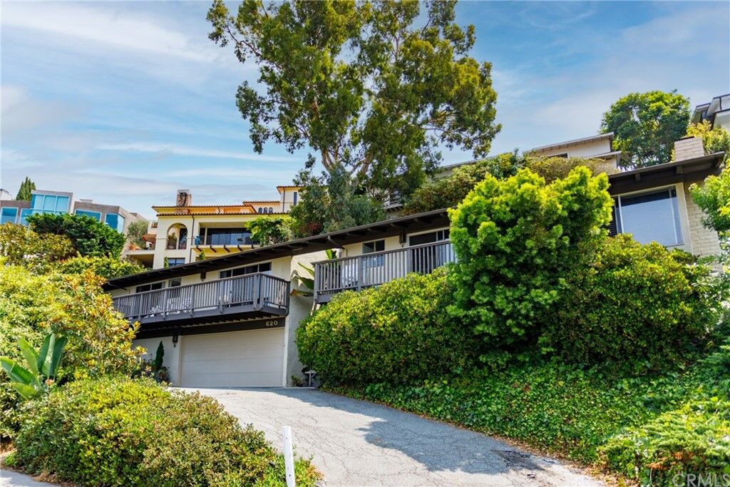 Property Photo:  620 Temple Hills Drive  CA 92651 