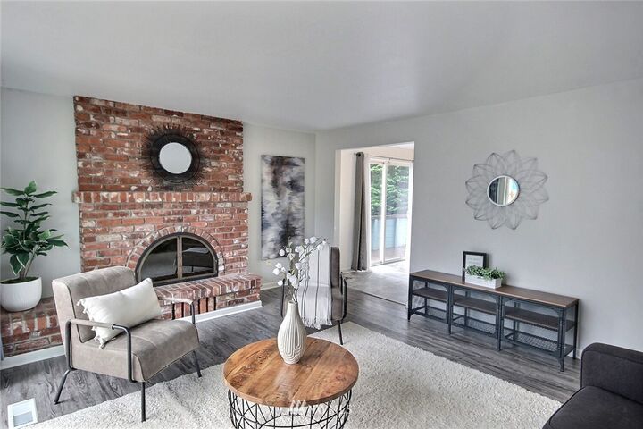 Property Photo: 12415 SE 210th Place WA 98031