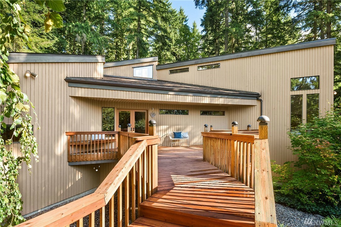 Property Photo:  14923 NE 163rd St  WA 98072 