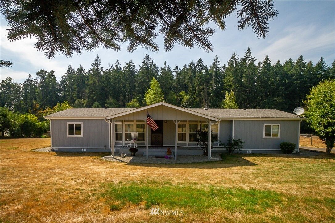 Property Photo:  29406 3rd Avenue S  WA 98580 