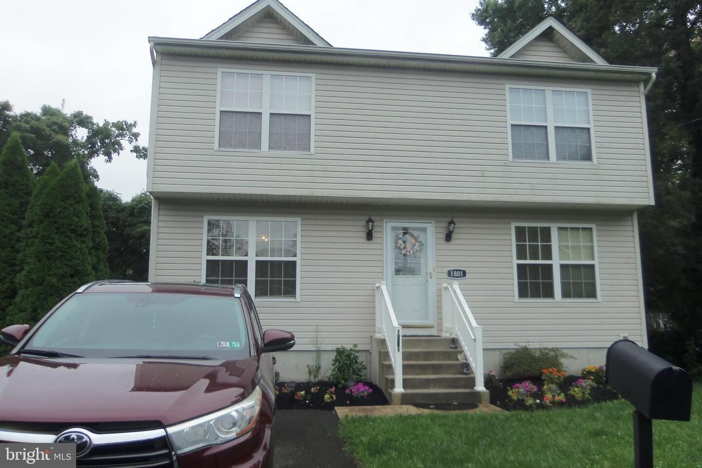 Property Photo:  1801 Willow Avenue  PA 19007 