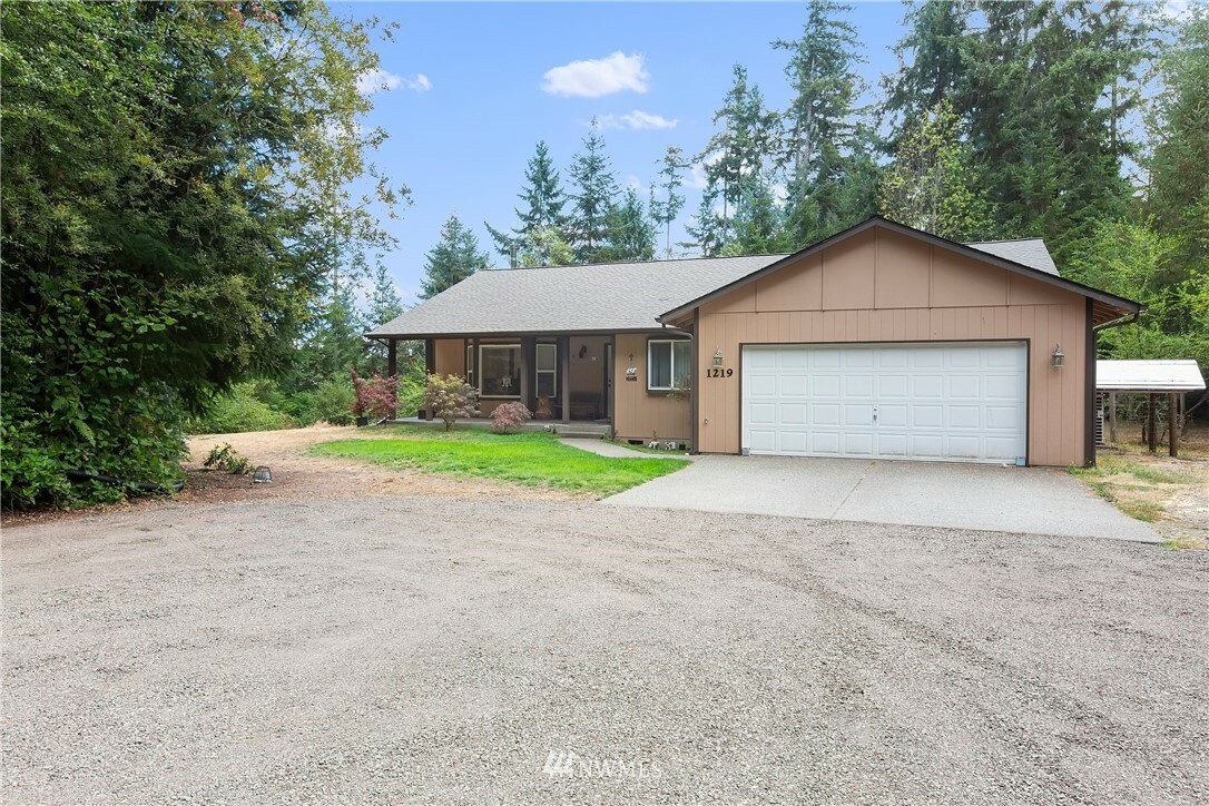 Property Photo:  1219 SW Pine Road  WA 98367 