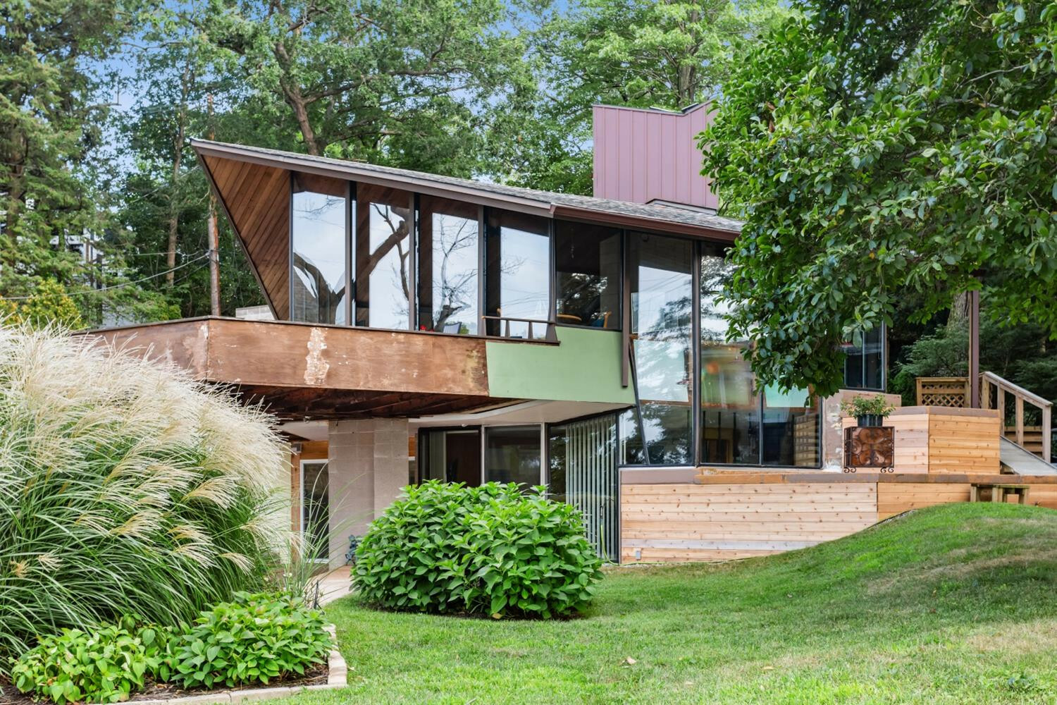 Property Photo:  2509 Lake Shore Drive  IN 46360 