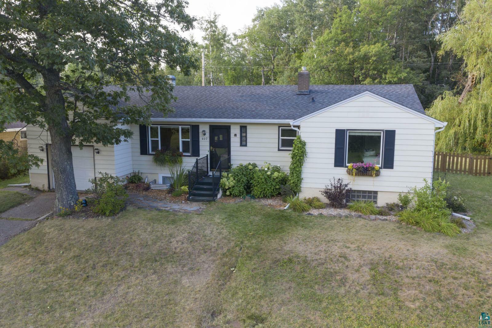 Property Photo:  407 Sparkman Ave  MN 55803 