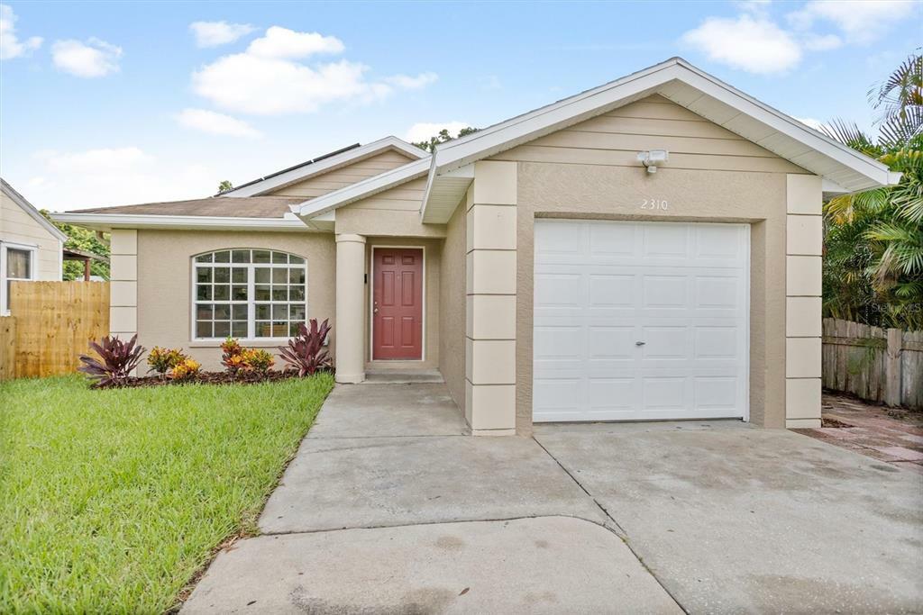 Property Photo: 2310 15th Avenue N FL 33713