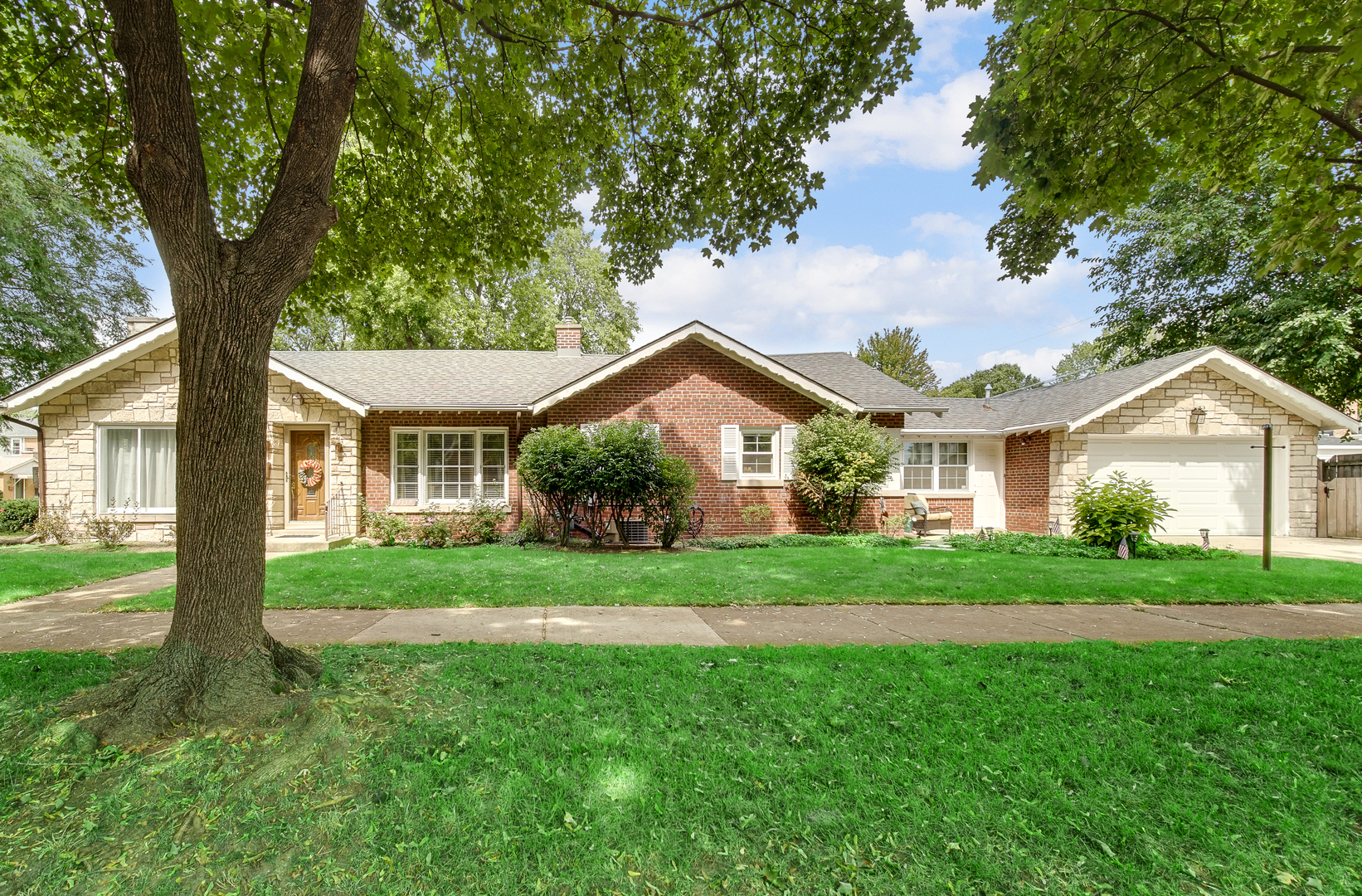 Property Photo:  9759 S Avers Avenue  IL 60805 